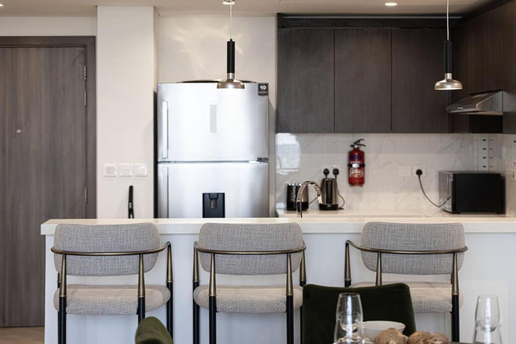 Chic 2 Bed Near Trade Centre With 5 Star Amenities Apartment Dubai Exterior photo