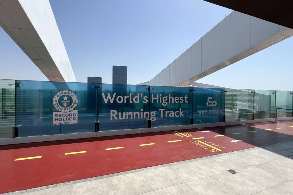 Chic 2 Bed Near Trade Centre With 5 Star Amenities Apartment Dubai Exterior photo